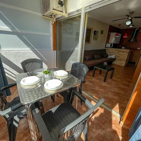 アパート Gandia 3000